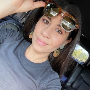 Meet your Posher, Holle